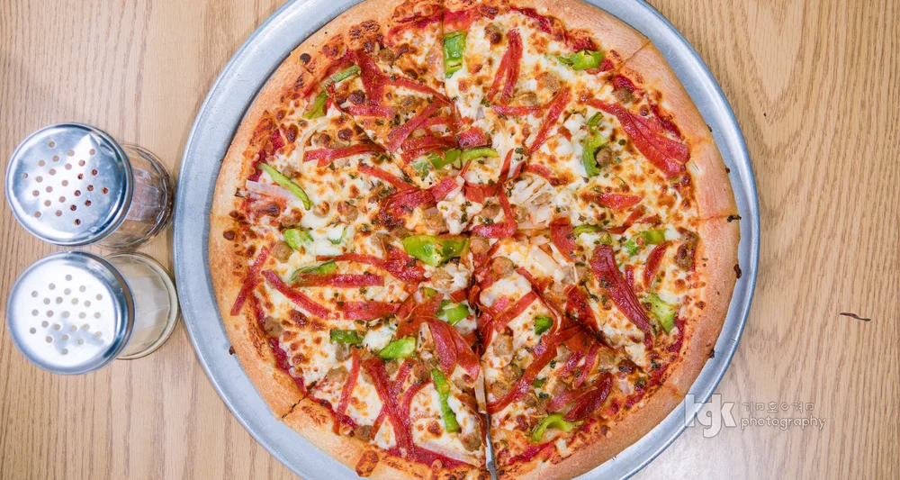Commercial food and hospitality photography for Milano Pizza and Pasta.
